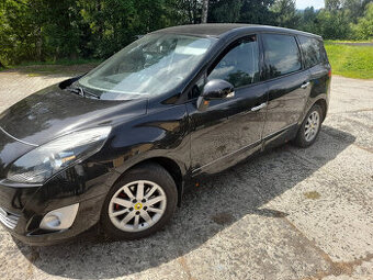 RENAUL T GRAND SCENIC