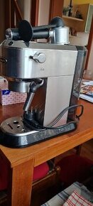 Presovar Delonghi