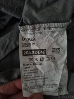 140x200cm skoro nová postel Ikea s matrací, roštem atd.