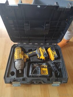 🔧 DeWALT rázový utahovák