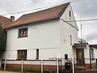 Prodej domu 3+1 v obci Oráčov, 1.542 m2