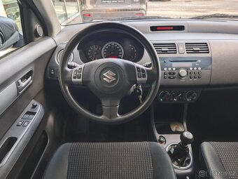 Suzuki Swift - 1