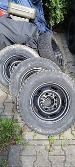 Suzuki Samurai 195/15