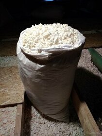 pěnová izolace polyuretan drcený