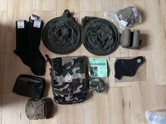 Taštička, ponožky vojenské, kukla