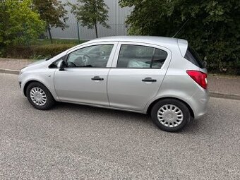 Opel Corsa 1,2i Nová STK klima zimáky benzín