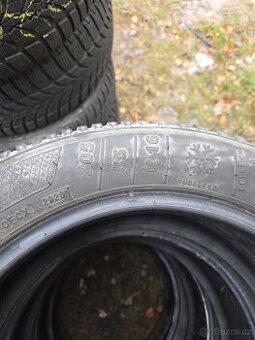 4 ks zimní pneu 205/55/16 Michelin 7 mm