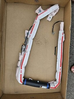 Tesla model S do 2016 hlavový airbag pravý