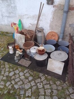 Konev, keramika, košík, valcha,