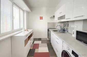 Prodej bytu 3+1 s balkonem, po rekonstrukci,  Ostrava-Poruba