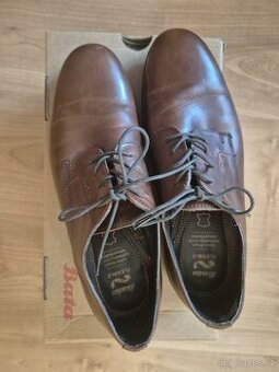 Společenské vycházkové boty pánské v.40 hnědé Baťa