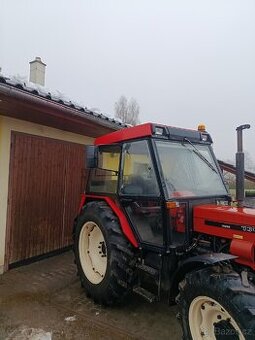 Plechová střecha Zetor s poklopem