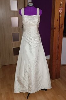 Svatební šaty zn. Symphony Venus vel. 38/40 FRÝDLANT