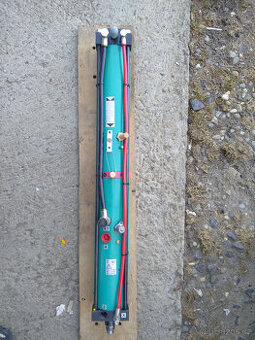 pístnici na lis 4t pneu-hydraulická  TÓX-presotechnik nová