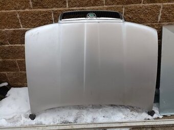 OCTAVIA I PŘEDNÍ KAPOTA