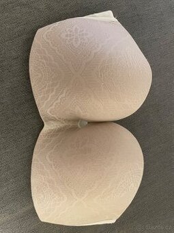 Podprsenka bez ramínek