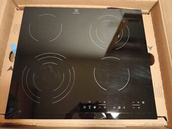 Sklokeramická deska Elektrolux