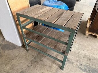 Prodám industriální dílenský stůl