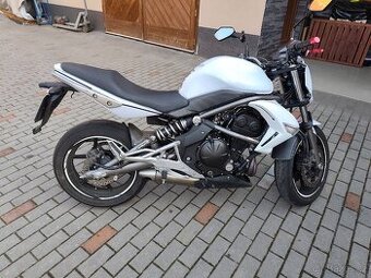 Prodám Kawasaki ER-6N 2010