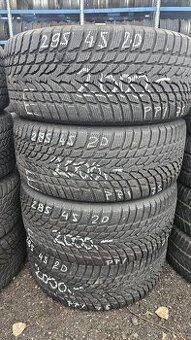 285/45R20 zimní pneu Nokian