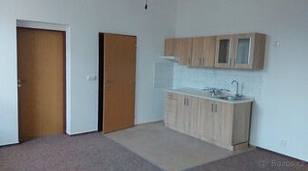 Pronajmu zrekonstruovaný byt 2+kk v centru Náchoda