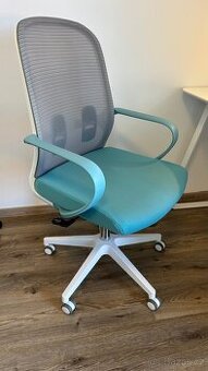 Moderní ergonomická kancelářská židle – výborný stav Prodám