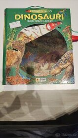 Dětská kniha Dinosauři posvit si na ně