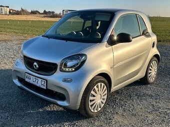 Smart Fortwo EQ Elektro 22kw NAVIGACE  DPH