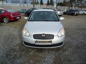 HYUNDAI ACCENT 1,4 I / 71,3 KW//TAŽNÉ ZAŘÍZENÍ