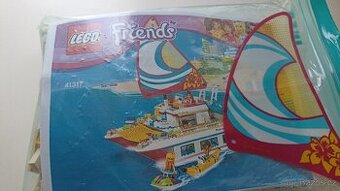 Lego Friends - katamarán