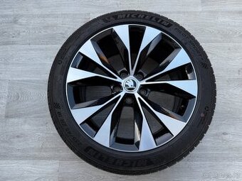 R18 ORIG.LETNÍ KOLA ŠKODA SUPERB III 235/45/18 REF