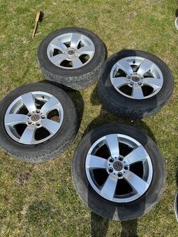 BMW styling 122 235/55/r17