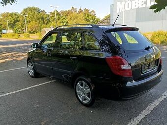 Škoda Fabia 2      1.4 16v