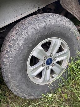 Kola Ford f-150 disky originál R17 včetně pneu