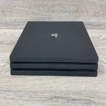 PlayStation 4 PRO 1 TB + bílý originální ovladač – výborný s