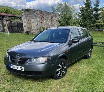 Nissan Almera