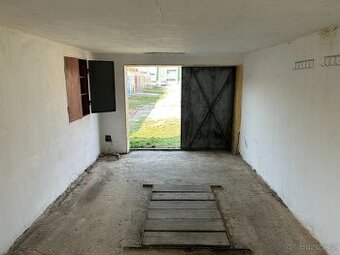 GARÁŽ K PRONÁJMU – HODONÍN (Lipová alej) – IHNED VOLNÁ
