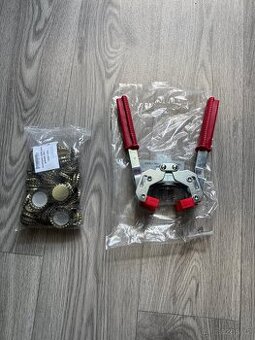 Zátkovač lahví + vršky