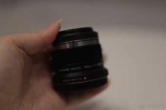 OLYMPUS 45mm F1,8 M.ZUIKO