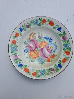 Závěsný dekorační talíř.