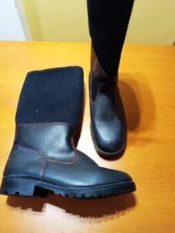 vysoké pracovní pánské boty