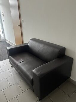 kožená sedačka za odvoz