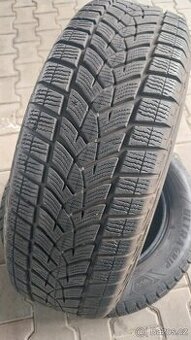Prodám 2 x zimní pneu Goodyear 215/65/17
