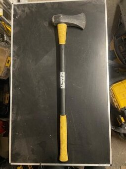 Štípací sekera Caterpillar