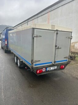 Prodám skříňový přívěs