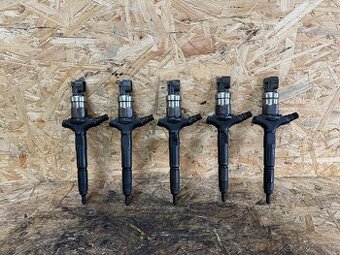 VSTŘIKOVAČE 3.0 CDTI OPEL,RENAULT,SAAB 8-97239161-7 Denso