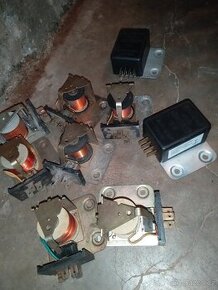 Prodám přepínač dálkových světel Trabant Wartburg 6V i 12V