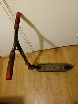 Feestyle koloběžka