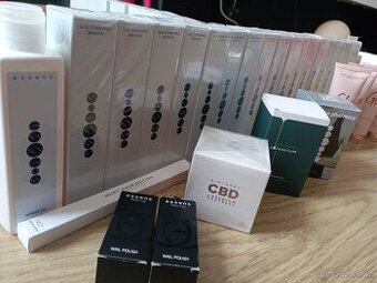 Essens a Farmasi kosmetika aj., Šperky