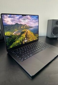 Apple MacBook Pro 14" M4 2024 Space Black, 18 měsíců záruka